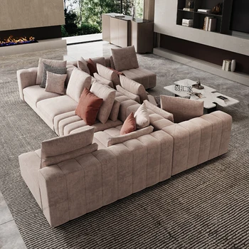 Минималистичен, странично оттичане, хол, двустранен текстилен диван за сядане, модерна светла лукс, вила в тих и спокоен стил, голяма всекидневна, с гръб към