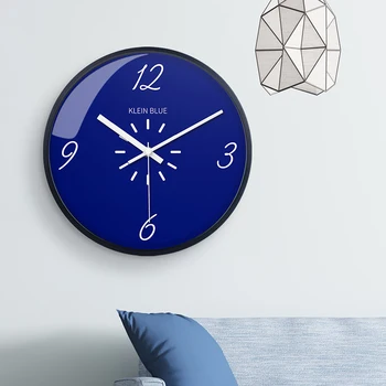 Стенни часовници за всекидневна, синьо Клайн, обикновен прост модерен интериор за спални, стенни часовници, без звук, творчески чисти червени ins